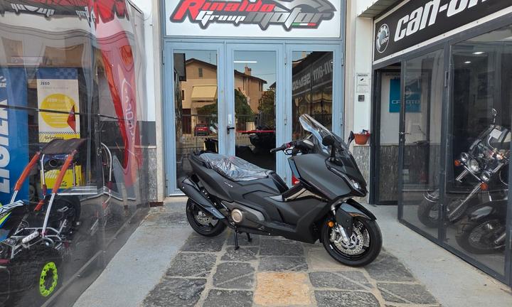 Kymco AK 575 Premium - Novità 2025