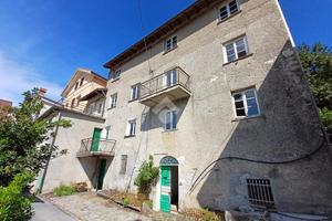 CASA INDIPENDENTE A SAVIGNONE