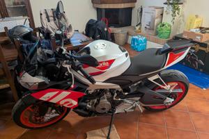 Aprilia Tuono 660 factory