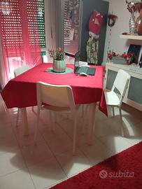 Tavolo con sede cucina soggiorno