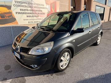 RENAULT Scénic 1.9 dCi 130 CV Dynamique