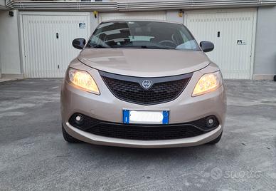 Lancia Ypsilon Hybrid