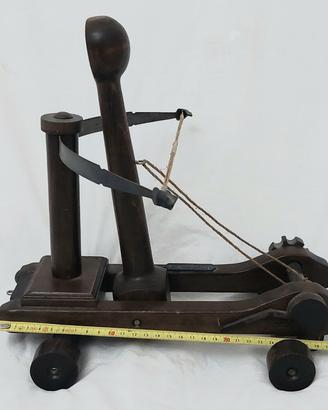  catapulta in legno