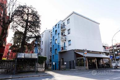 2 LOCALI A CESANO BOSCONE