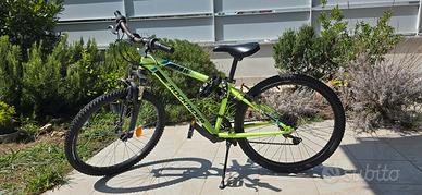 Bici per ragazzino Decathlon st 500 gialla