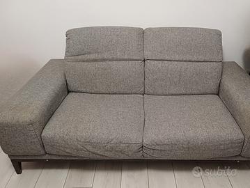 Divano 3 posti Natuzzi tessuto grigio
