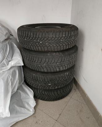 gomme cerchi e valvole elettroniche