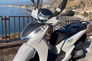 Honda SH 300