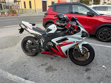 Yamaha r1 2008