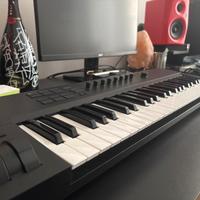 Tastiera KOMPLETE A49