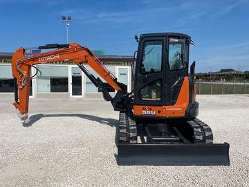 MINIESCAVATORE HITACHI ZX 55U 6-CK