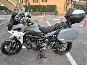 Yamaha tracer 900