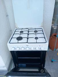Forno con fornelli 