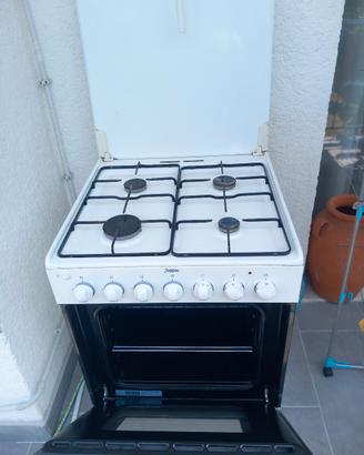 Forno con fornelli 