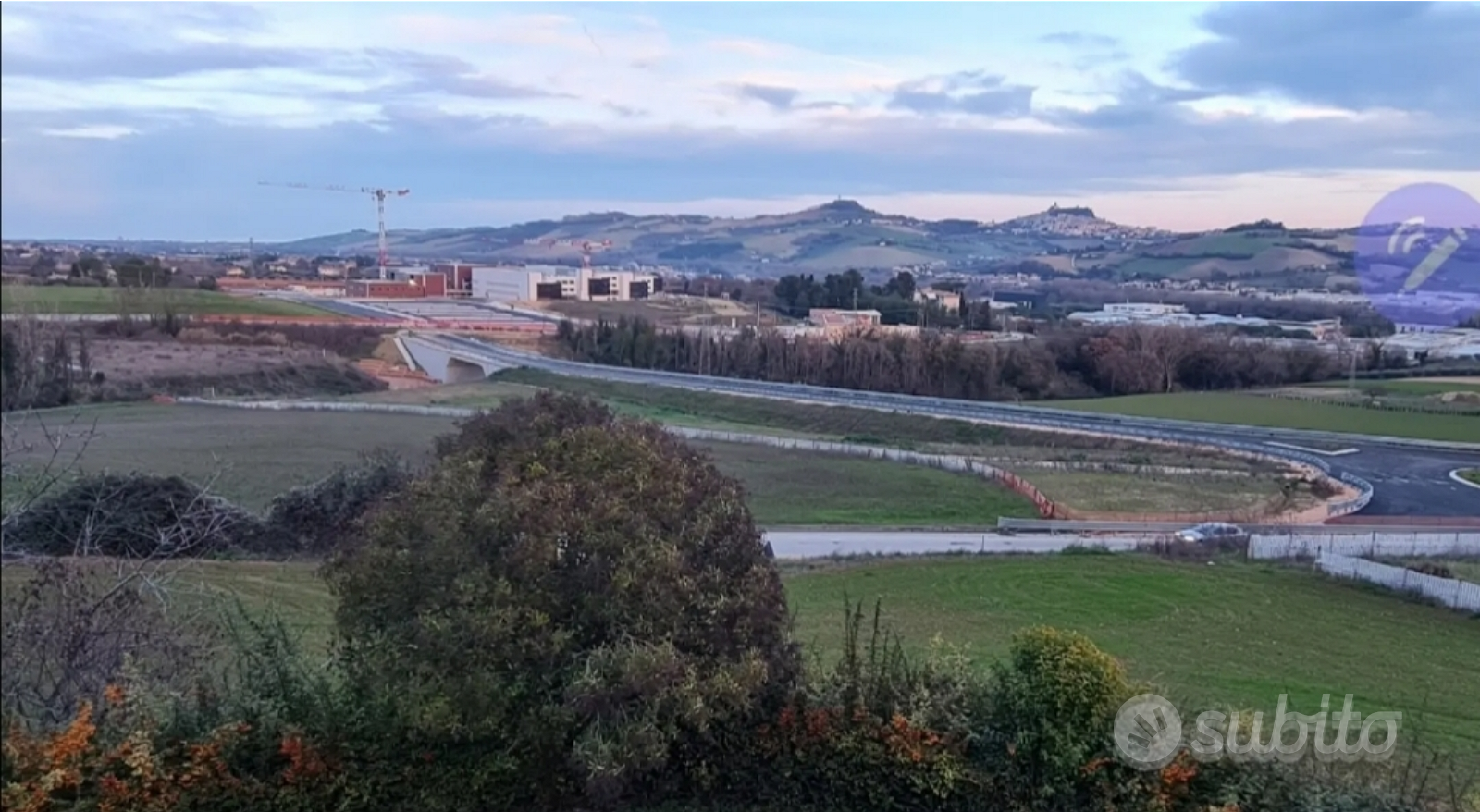 Terreno agricolo 1ha stazioni servizio - ricettivo - Vista 2
