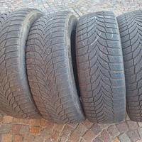 Gomme invernali 235/65 R17 – Volvo XC60 –