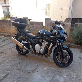 Suzuki bandit 650 s Traveller 