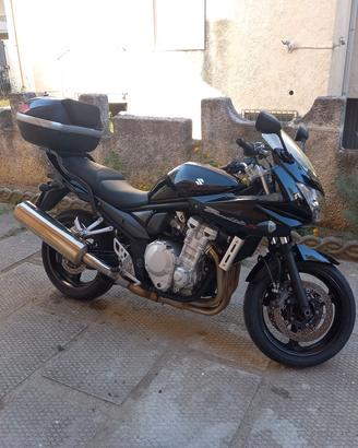 Suzuki bandit 650 s Traveller 