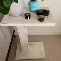 Tavolino in legno shabby