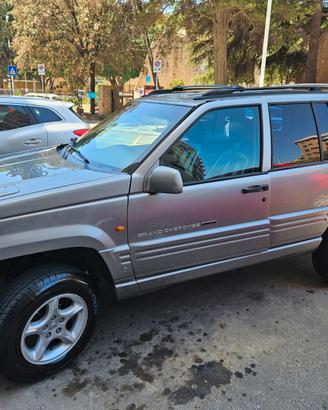 Grand Cherokee 5.9 Limited LX automatica