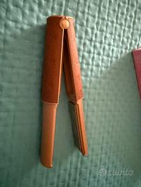 Piastra per capelli a batteria