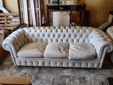 Divano Chesterfield 3 Posti + Poltrona