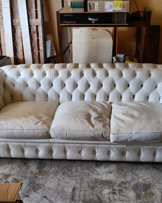 Divano Chesterfield 3 Posti + Poltrona