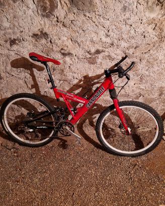Cannondale Super V Series