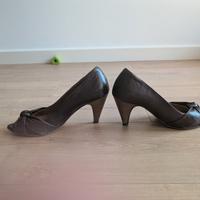 scarpe con tacco basso