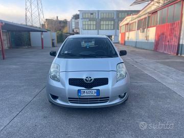 Toyota Yaris 1.3 5 porte