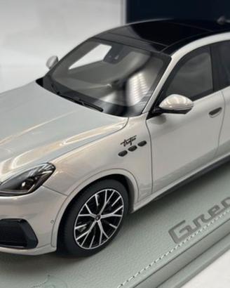 Maserati grecale 1:18 BBR ( trattabili )