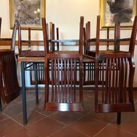 Tavoli, sedie, attrezzature per ristorante