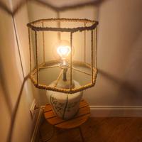 Lampada vintage in porcellana