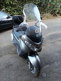 Scooter Suzuki Burgman 200