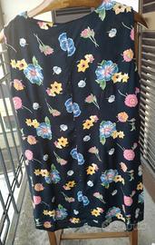 Prendisole vintage smanicato con fantasia a fiori 
