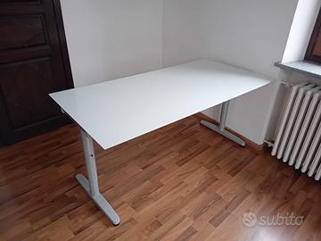 SCRIVANIA IKEA ribassata!