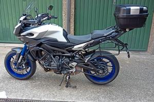 Yamaha tracer 900