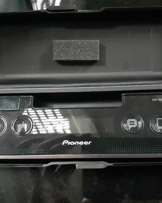 Autoradio e due Subwoofer