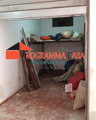 TORVAjANICA VIA RUMENiA BOX AUTO 14 MQ