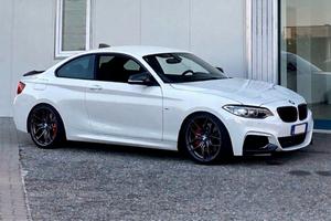 BMW Serie 2 Coupé M Sport F22 220i (B48) MANUALE