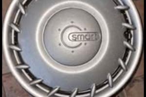 Quattro gomme invernali Smart con cerchi e 4 copri