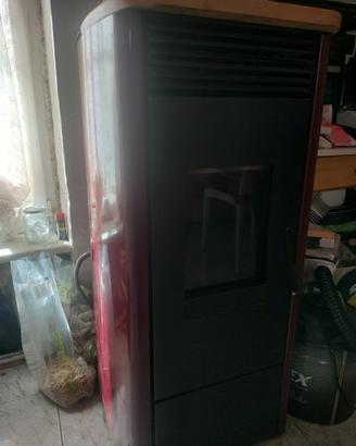Stufa a pellet idro Elledí 10.5 kw