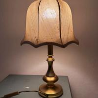 Lampada da tavolo classica in stile vintage