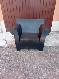 poltrona in plastica marca kartell