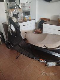 Vespa Piaggio LX 50 4T - 2006 - 19850 Km