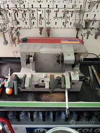 Macchina duplicatrice chiavi doppia mappa