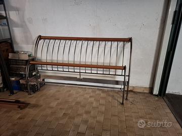 Letto matriminiale in ferro e legno