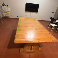 tavolo in legno da taverna