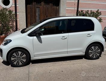 Volkswagen e-up elettrica