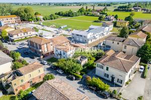 Piccolo Rustico Indipendente con Giardino Privato